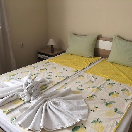 Stoyko'S Guest House Pomorie Eksteriør billede