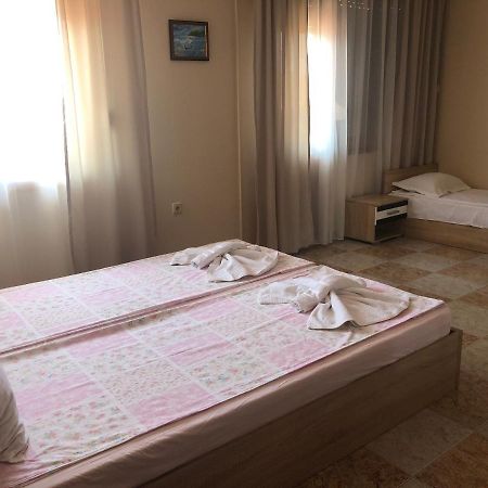 Stoyko'S Guest House Pomorie Eksteriør billede