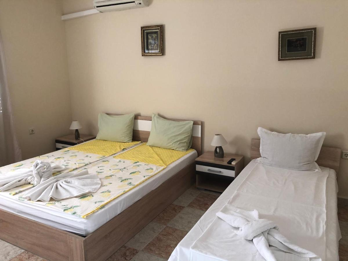 Stoyko'S Guest House Pomorie Eksteriør billede