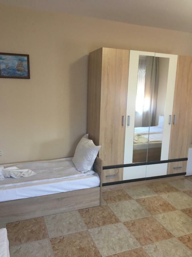 Stoyko'S Guest House Pomorie Eksteriør billede